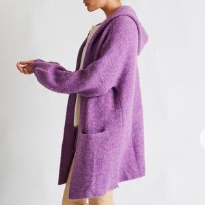 Beryll Cashmere Cropped Coat with Hood Lilac Size OS
NWT